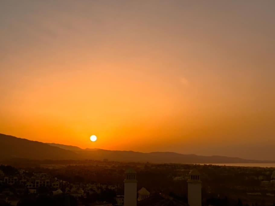Apartamento Oceanview Luxury Penthouse Estepona Exterior foto